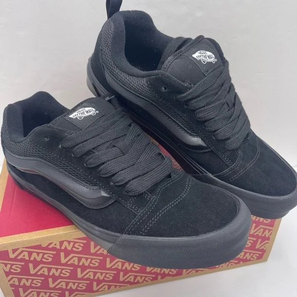 Vans Men's Black Suede Knu SkoolBlack/BlackVN0009QCBKA Sneakers
